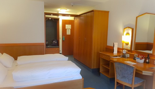 Habitación clásica doble, 1 cama doble con sofá cama, balcón