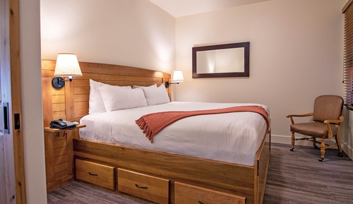 1 Bedroom Luxury Suite, 1 King Bed with Sofa bed, Hot Tub, No View