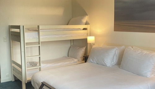 Classic quadruple room with bunk bed
