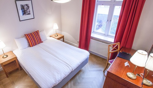 Habitación estándar con 1 cama doble o 2 individuales