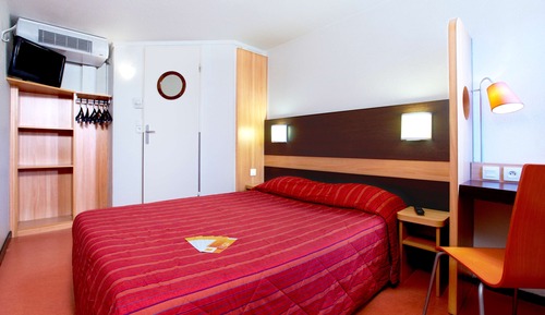 Habitación estándar, varias camas (1 Double and 1 Single bed)