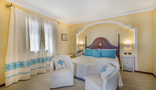 Suite junior, 1 cama doble, vistas al puerto, frente al mar