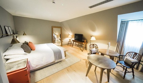 Habitación superior, 1 cama de matrimonio grande (Wellington Lodge)