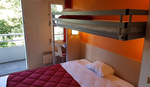 Habitación estándar, varias camas (1 Double and 1 Single bed)