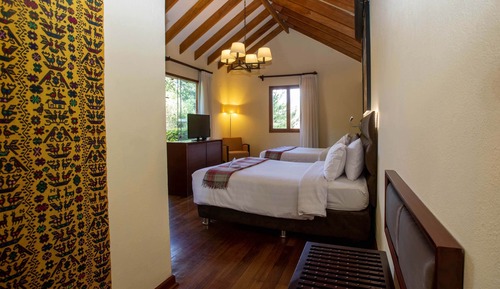 Villa superior, varias camas