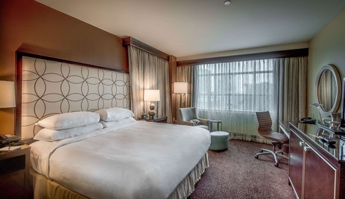 1 cama matrimonial grande