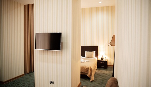 Suite estudio ejecutiva, 1 cama de matrimonio grande, vistas a la ciudad