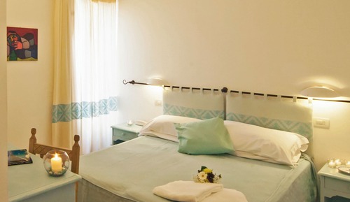 Habitación doble, 1 cama doble o 2 individuales, accesible para personas con discapacidad