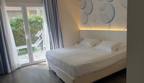 Habitación Confort, 1 cama doble, vistas al jardín, en la zona del jardín