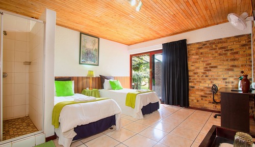 Habitación superior con 2 camas individuales