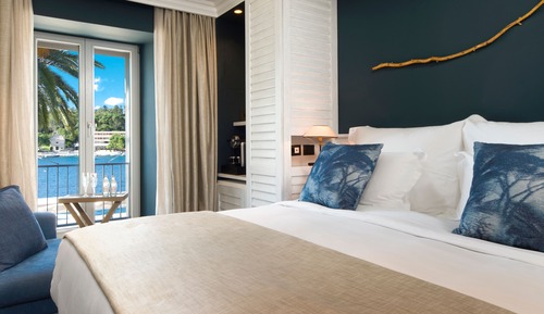 Corner Suite Balcony Sea View
