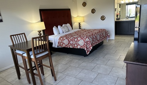 Habitación estándar, 1 cama de matrimonio grande, cocina básica