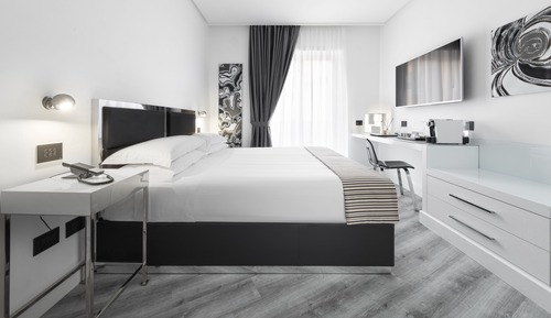 Habitación superior con 1 cama doble o 2 individuales