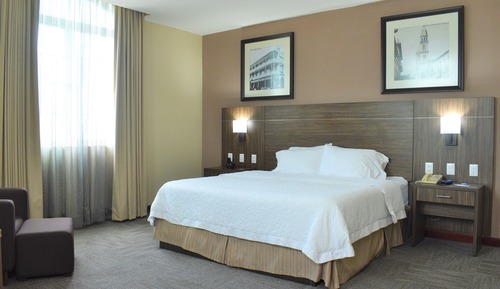 Estudio, 1 cama de matrimonio grande, no fumadores, frigorífico y microondas