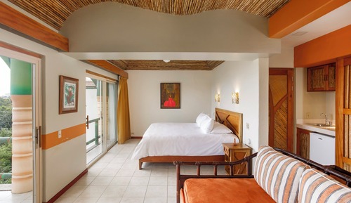 Suite de luna de miel, 1 cama de matrimonio grande, bañera, vistas al mar