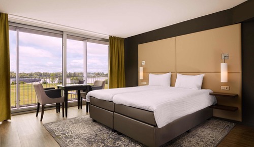 Habitación doble superior, 1 cama de matrimonio grande, vistas al río