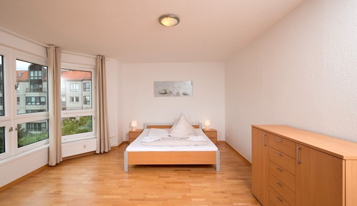 Apartamento (500 Euro Deposit)