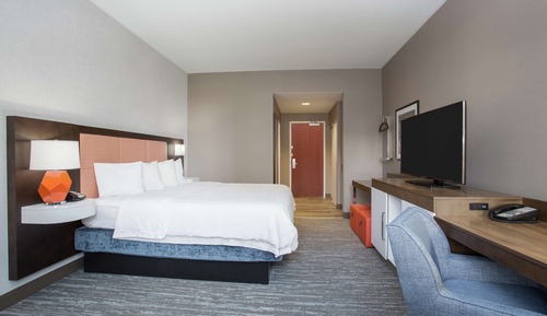 King Accessible Room with Tub