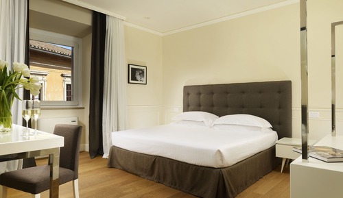 Suite estudio junior, 1 cama de matrimonio grande