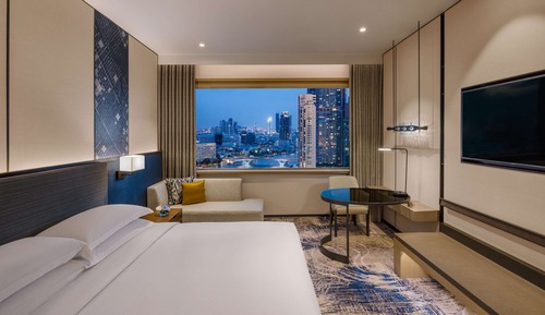Habitación ejecutiva, 1 cama de matrimonio grande, acceso al Business Lounge, vistas al río