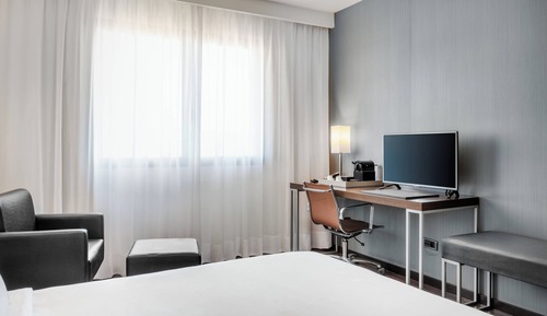 Habitación estándar, 1 cama de matrimonio grande, vistas a la ciudad