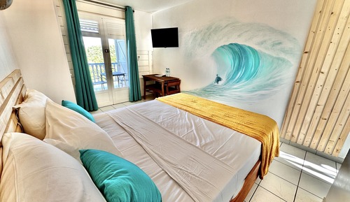 Estudio superior, 1 cama de matrimonio, no fumadores, vistas al mar