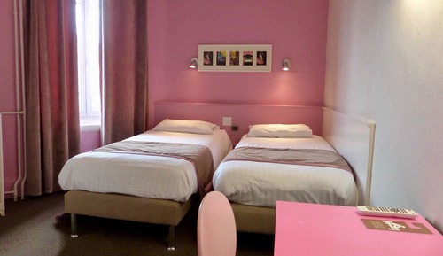 Habitación superior con 2 camas individuales