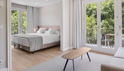 Suite 1
