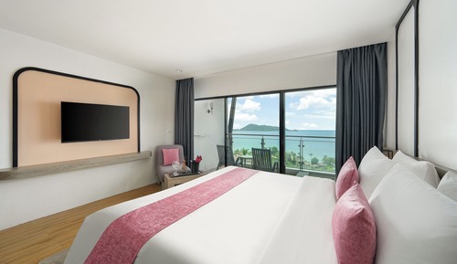 Grand Deluxe Honeymoon
