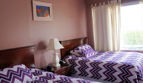 Deluxe Two Full Sized beds with Kitchen
