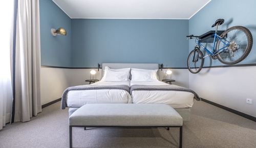 Habitación estándar con 1 cama doble o 2 individuales (New Wing)