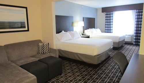 Suite, 2 camas de matrimonio, accesible para personas con discapacidad (Hearing Accessible, Bathtub)