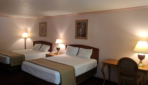 Habitación Deluxe, 2 camas de matrimonio (Non-Pet Friendly)