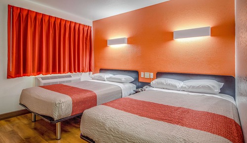Habitación estándar, 2 camas dobles, fumadores