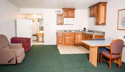Estudio Deluxe, 2 camas de matrimonio, no fumadores, cocina básica