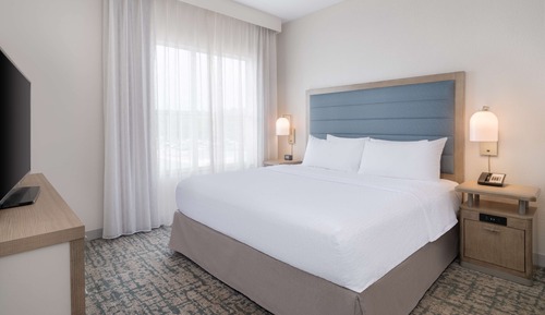 Suite, 1 cama de matrimonio grande, accesible para personas con discapacidad (Mobility & Hearing)