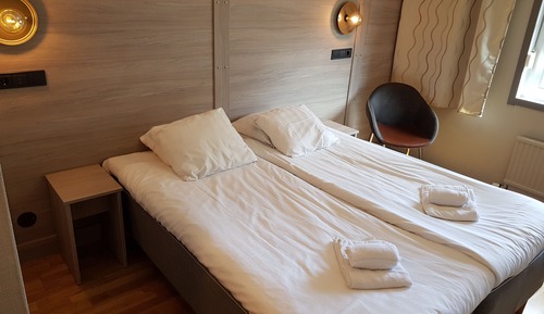 Habitación doble, baño privado