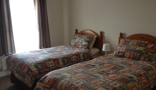 Habitación con 2 camas individuales