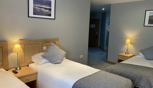 Habitación familiar, 1 cama de matrimonio grande con sofá cama