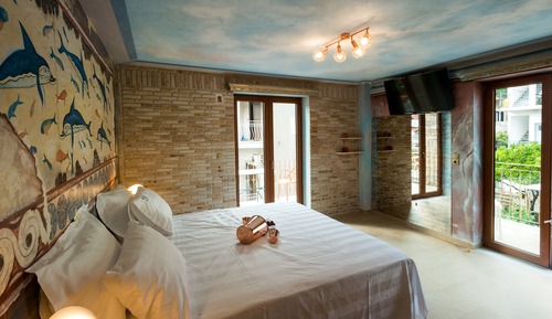 Suite Elite, vistas a la piscina (Dolphins)