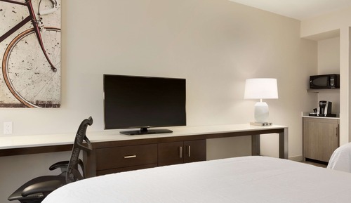 Habitación, 2 camas de matrimonio, accesible para personas con discapacidad (Hearing)