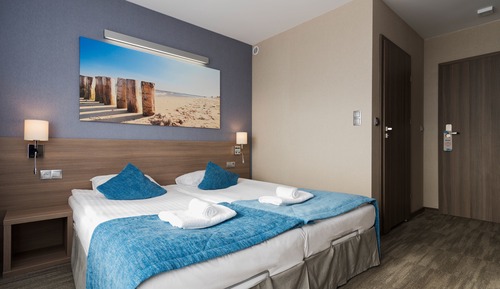 Habitación estándar con 1 cama doble o 2 individuales