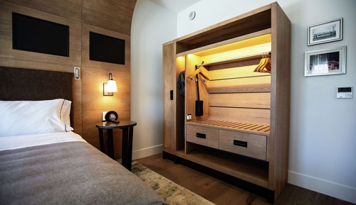 Habitación, 1 cama de matrimonio grande, en esquina (Mobility & Hearing, Bathtub)