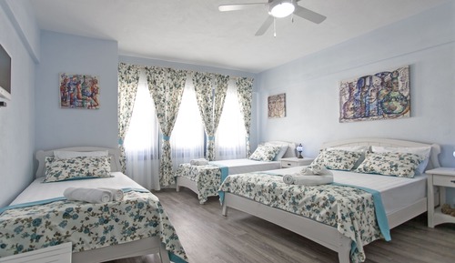 Habitación cuádruple básica