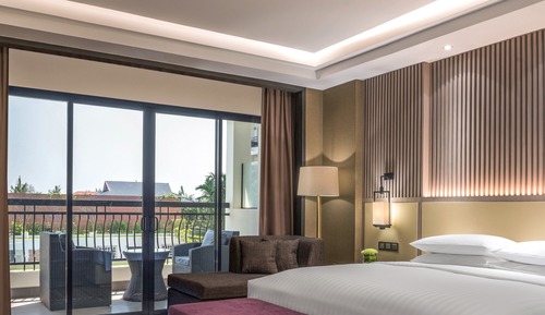 Suite, 1 cama de matrimonio grande, no fumadores, balcón