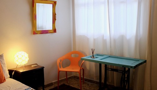 Habitación Confort doble, baño privado, vistas al patio