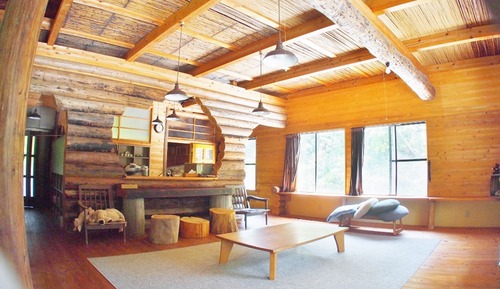 Habitación familiar (Log House Style)