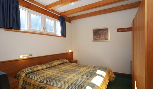 Habitación con 1 cama doble o 2 individuales, 1 cama doble o 2 individuales