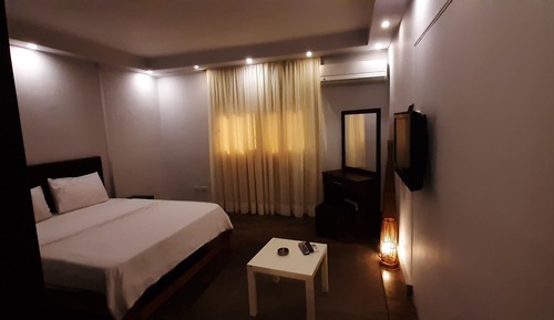 Suite Confort, 1 cama de matrimonio con sofá cama, frigorífico