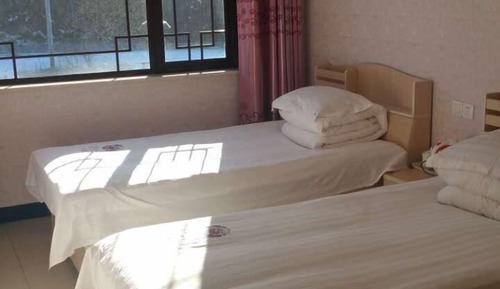 Habitación estándar con 2 camas individuales